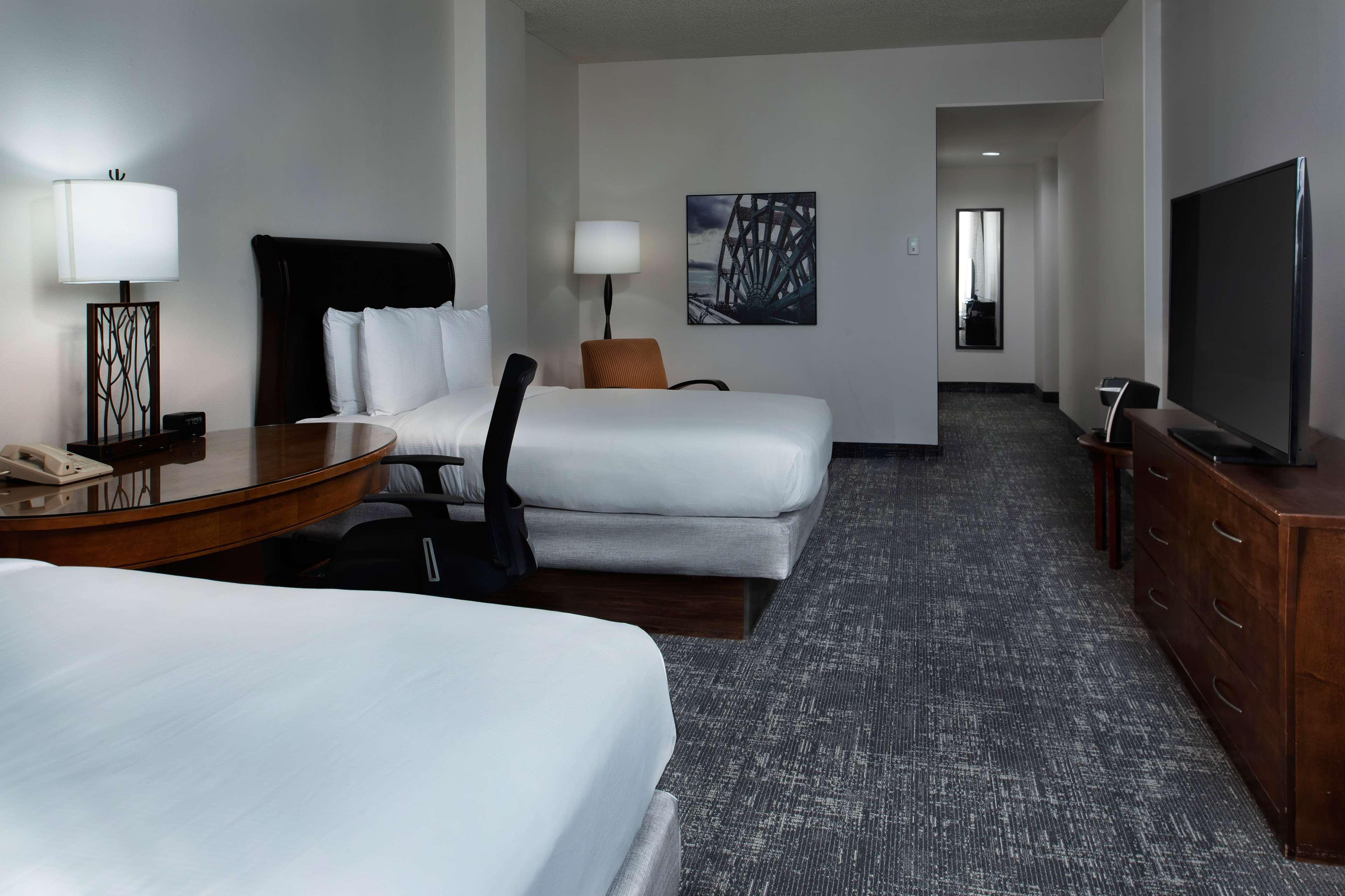 Hotel Doubletree By Hilton Memphis Downtown Extérieur photo