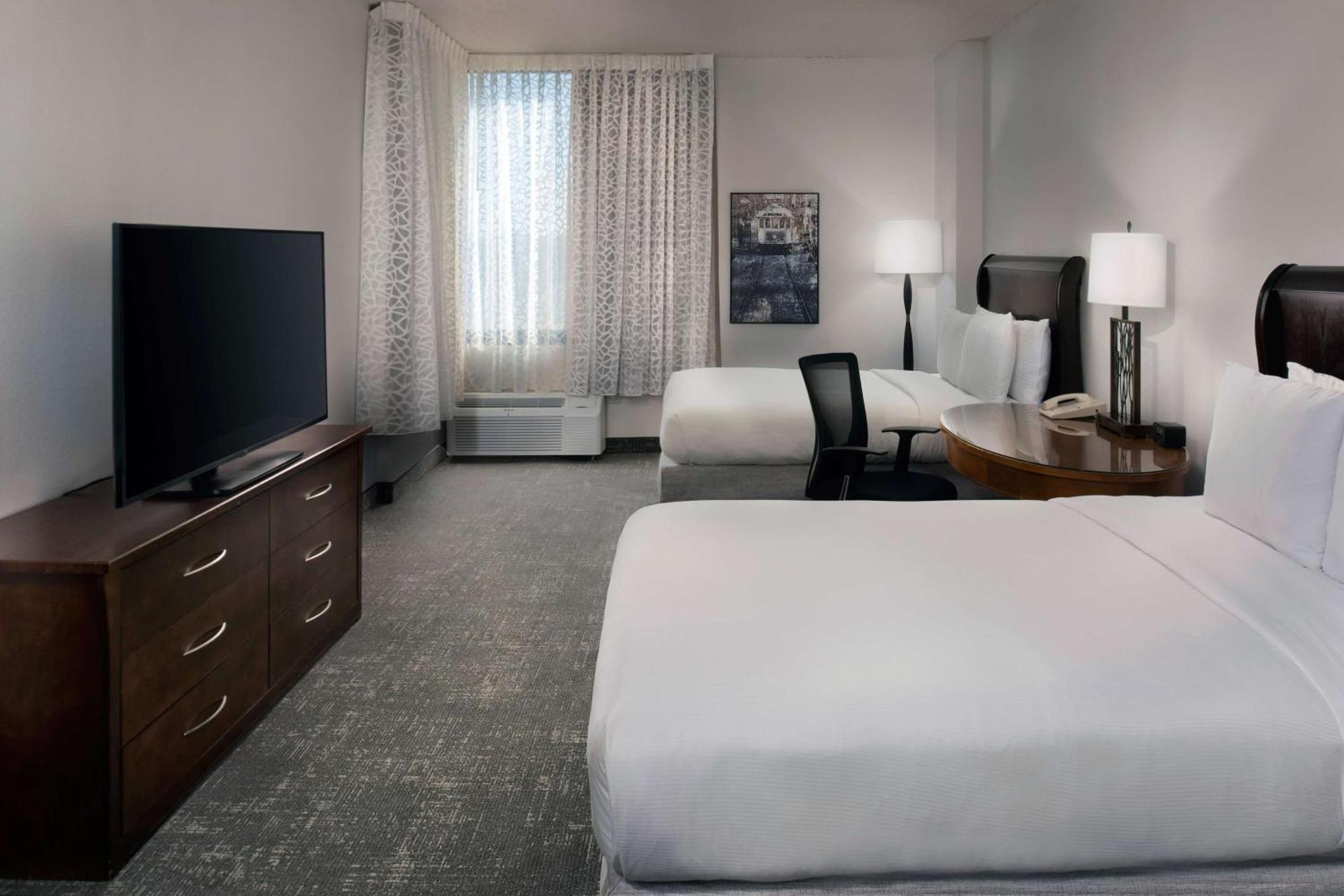 Hotel Doubletree By Hilton Memphis Downtown Extérieur photo